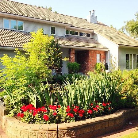Mcdougall Lane Bed & Breakfast Drumheller Exterior foto