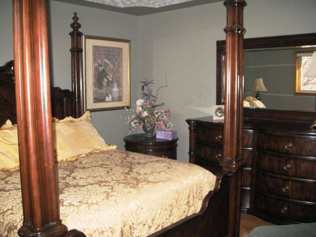 Mcdougall Lane Bed & Breakfast Drumheller Habitación foto