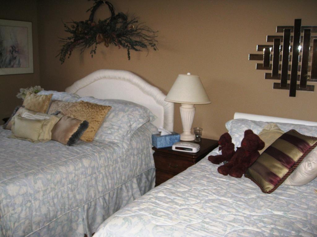 Mcdougall Lane Bed & Breakfast Drumheller Habitación foto