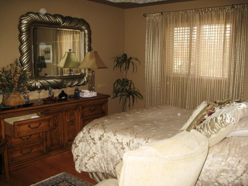 Mcdougall Lane Bed & Breakfast Drumheller Exterior foto
