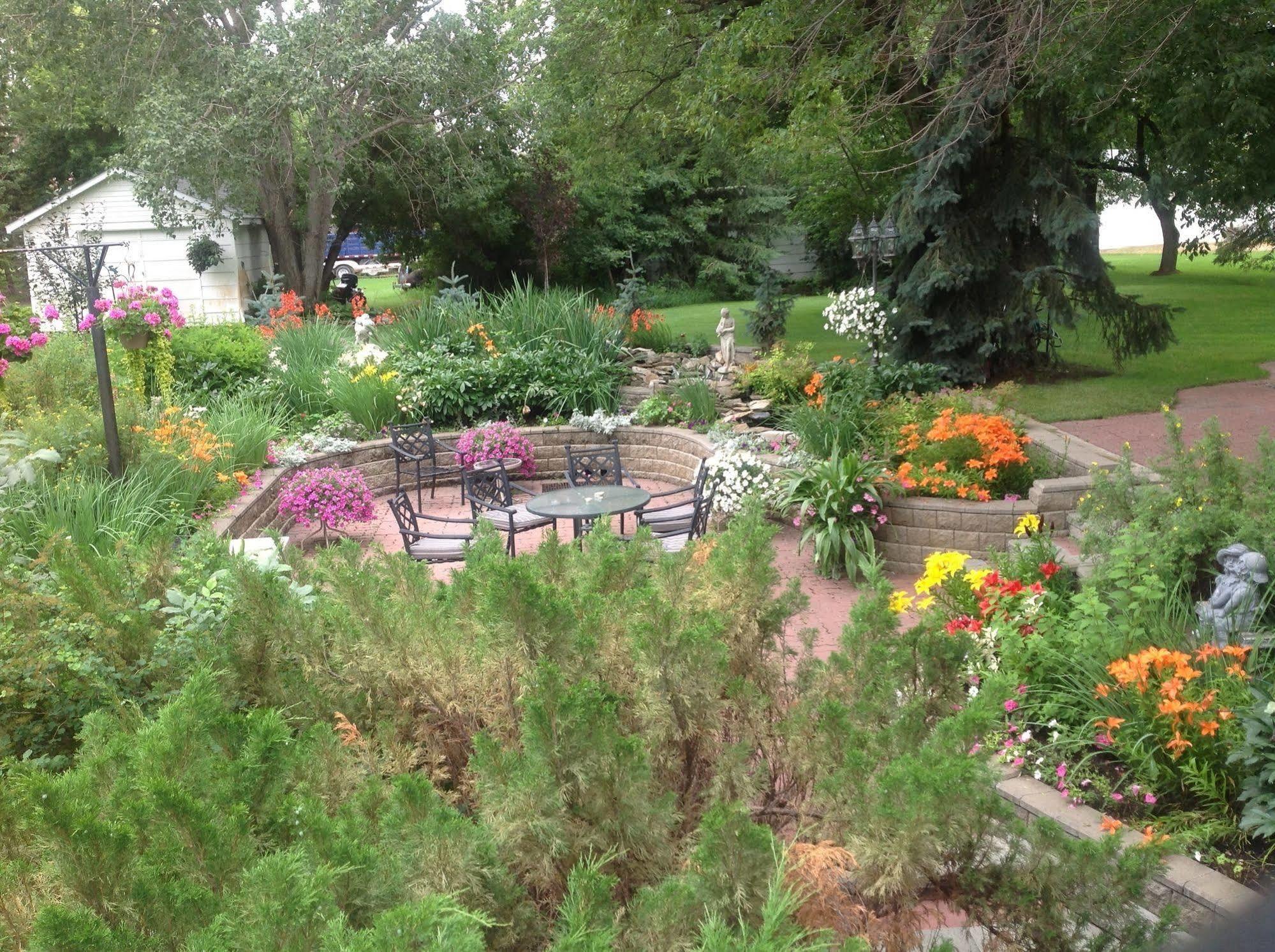 Mcdougall Lane Bed & Breakfast Drumheller Exterior foto
